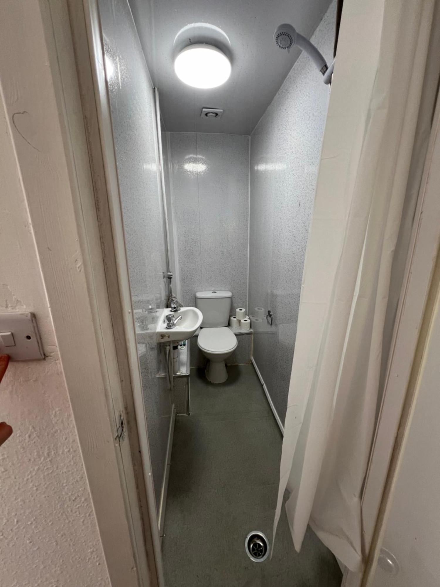 Great Western Road Studio With En Suite Glasgow Exterior photo